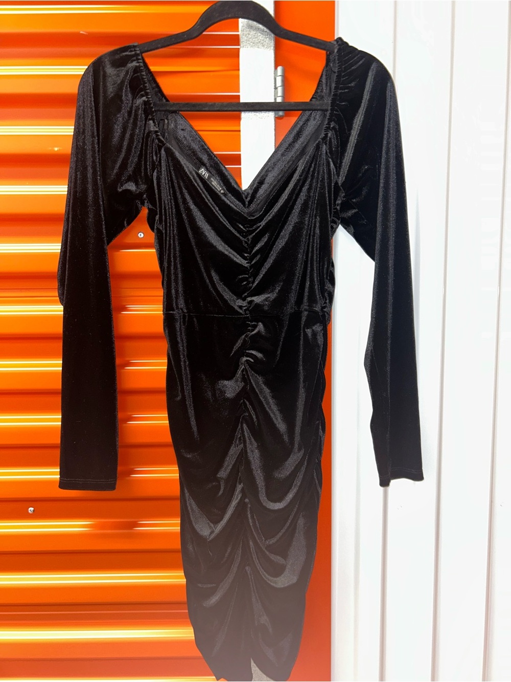 Zara Black Ruched Velvet Long Sleeve Dress - Women large